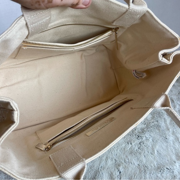 Oscar De La Renta Floral CanvasTote for Neiman Marcus/Target - Picture 9 of 11